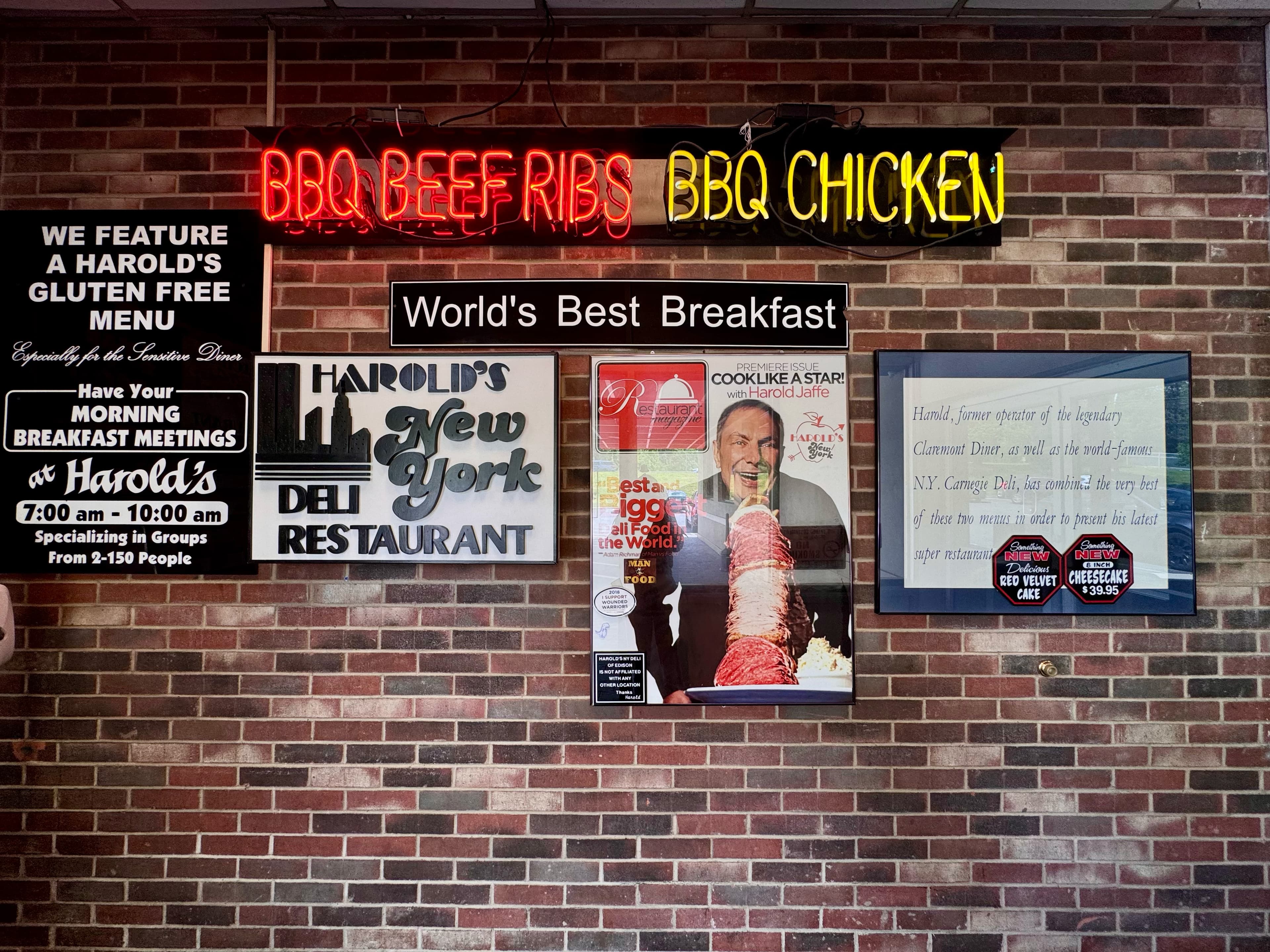 Harold's Famous Deli dining experience